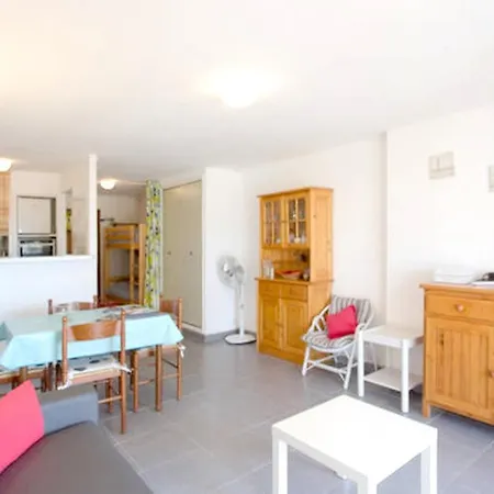 Апартаменты Studio Confortable A Les Mimosas 31 M² Jardin Cloture