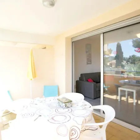 Апартаменты Studio Confortable A Les Mimosas 31 M² Jardin Cloture Борм-ле-Мимоза